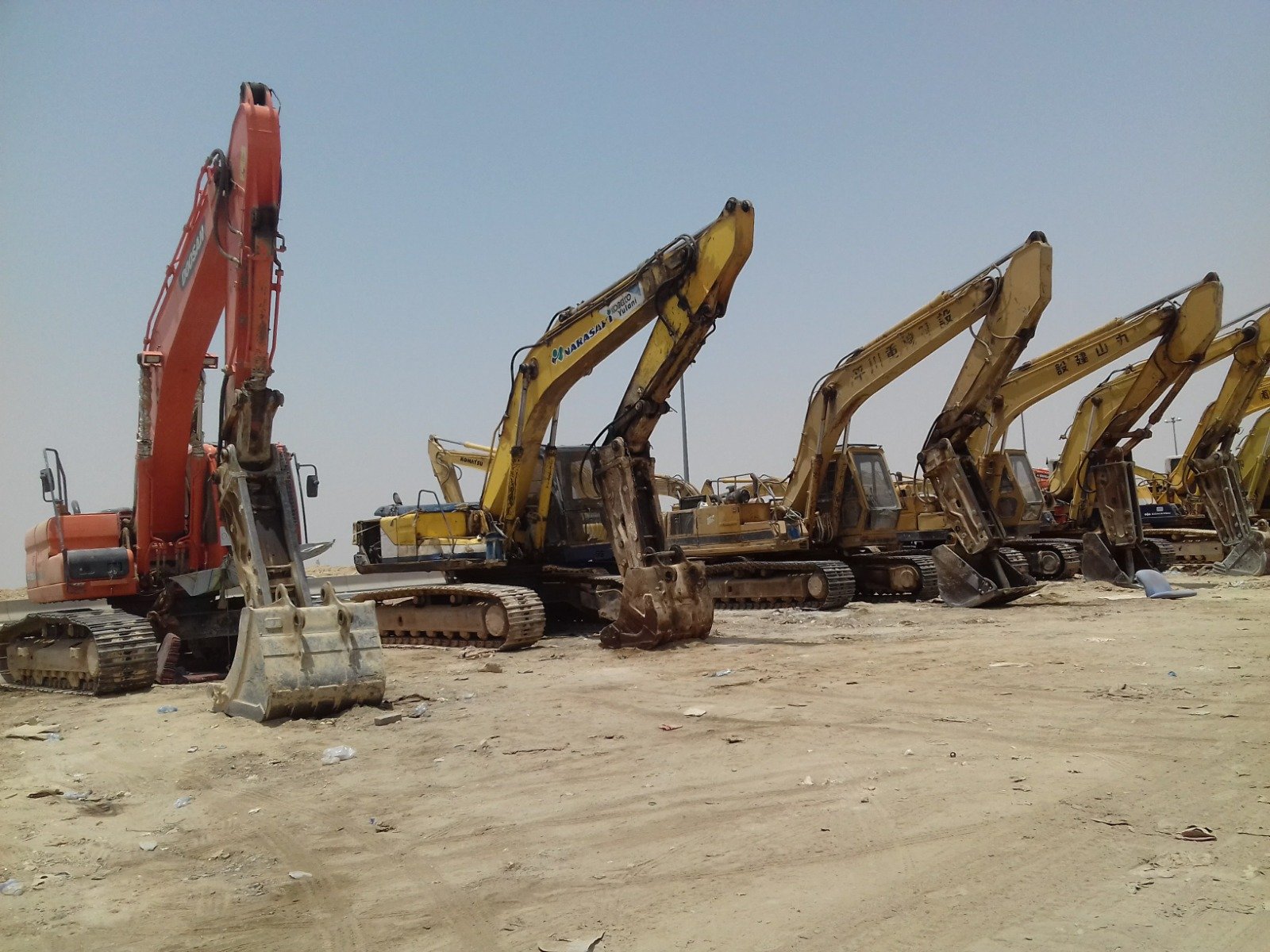 بوكلينات, حفارات, باكر, للبيع في سوريا جميع انواع البوكلينات المستعمله, في الشام و حلب