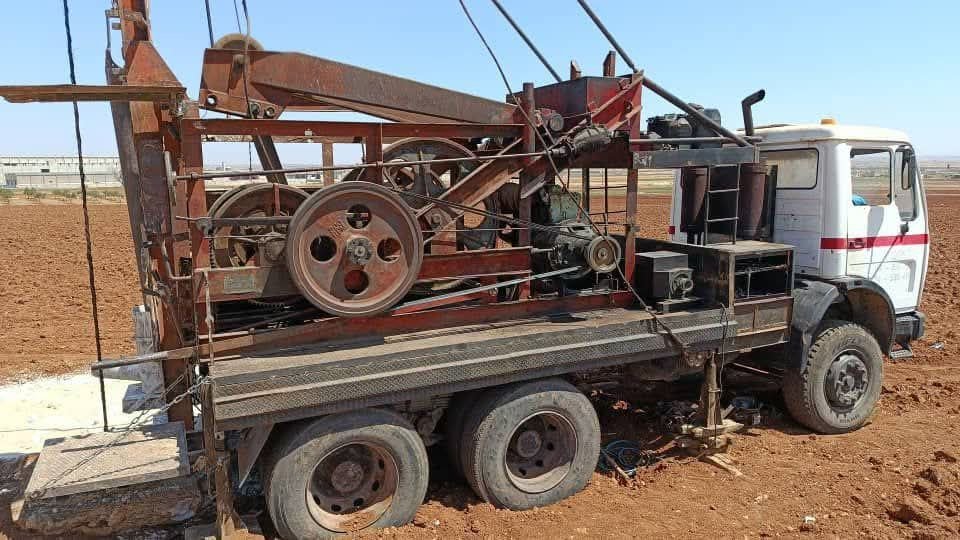 بوكلينات, حفارات, باكر, للبيع في سوريا جميع انواع البوكلينات المستعمله, سيارتها مارسيدس تواجد في دمشق