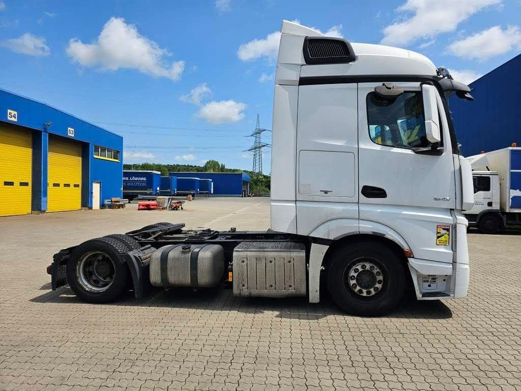 رأس سيارة شاحنة أكتروس 1843 موديل 2016 وارد أوروبي مجمرك بحالة ممتازة، تواجد اللاذقية، سوق التريلات والشاحنات في سوريا