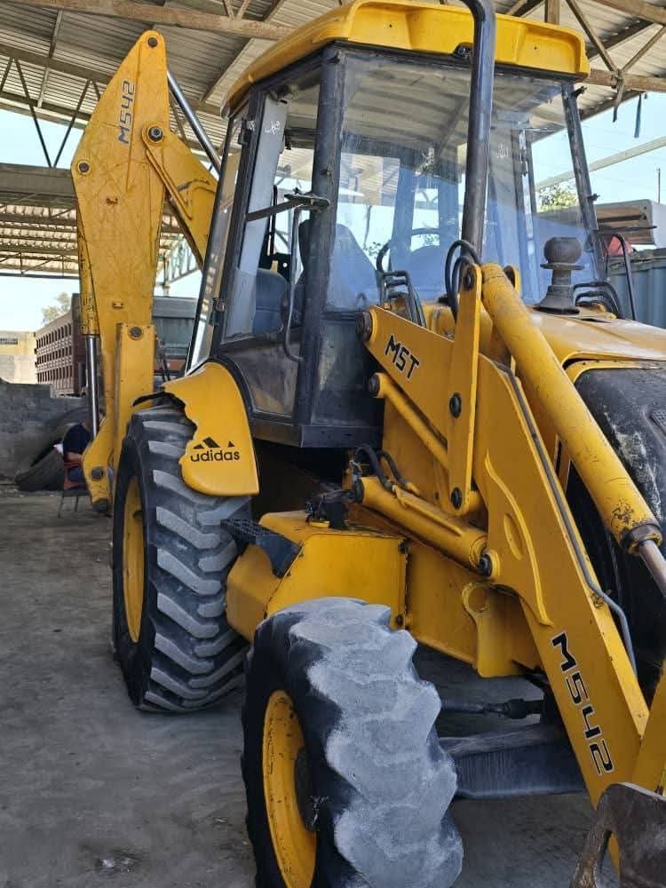 تركس MST موديل 2005 جاهز للعمل وارد أوروبي مجمرك، تواجد دمشق