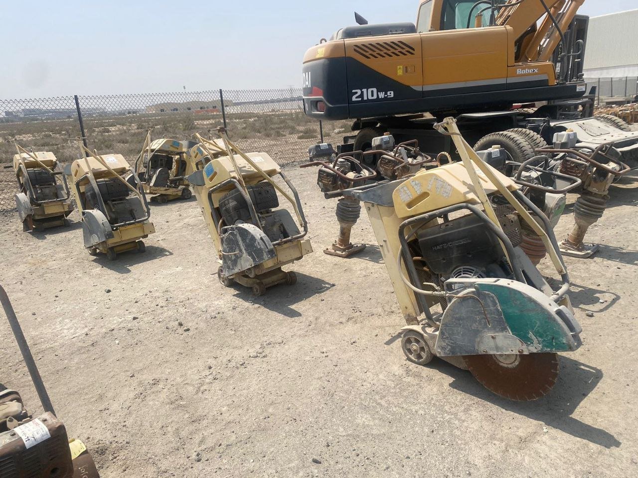 Trading and Selling All Asphalt Equipment in Syria Asphalt Cutter with Original Kubota and Robin  Engine for Sale