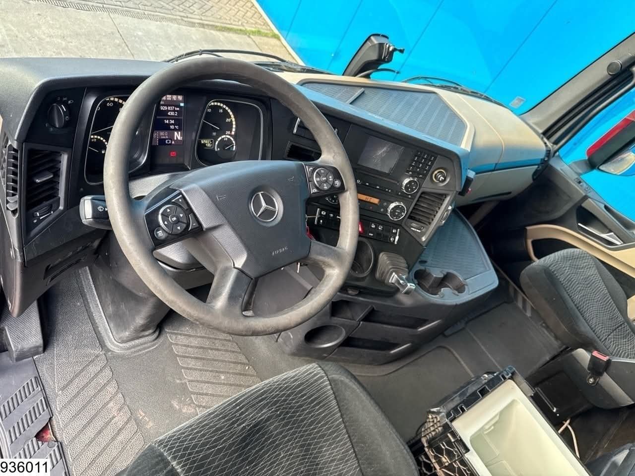 Mercedes Actros 1851 Truck car head 2015 European Imported & Cleared, Located in Latakia, Heavy Truck Sales Platforms in Syria