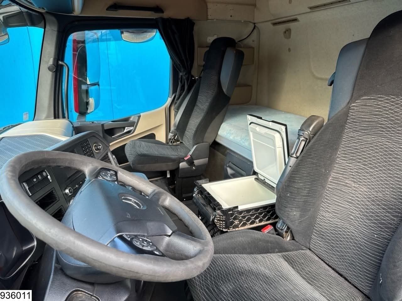 Mercedes Actros 1851 Truck car head 2015 European Imported & Cleared, Located in Latakia, Heavy Truck Sales Platforms in Syria