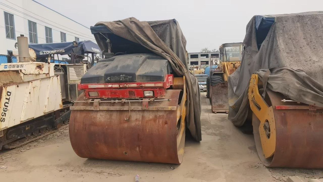 Bomag Roller Model 2013 in Excellent Technical Condition, Newly Imported, Located in Homs, Best Platform for Selling Heavy Equipment