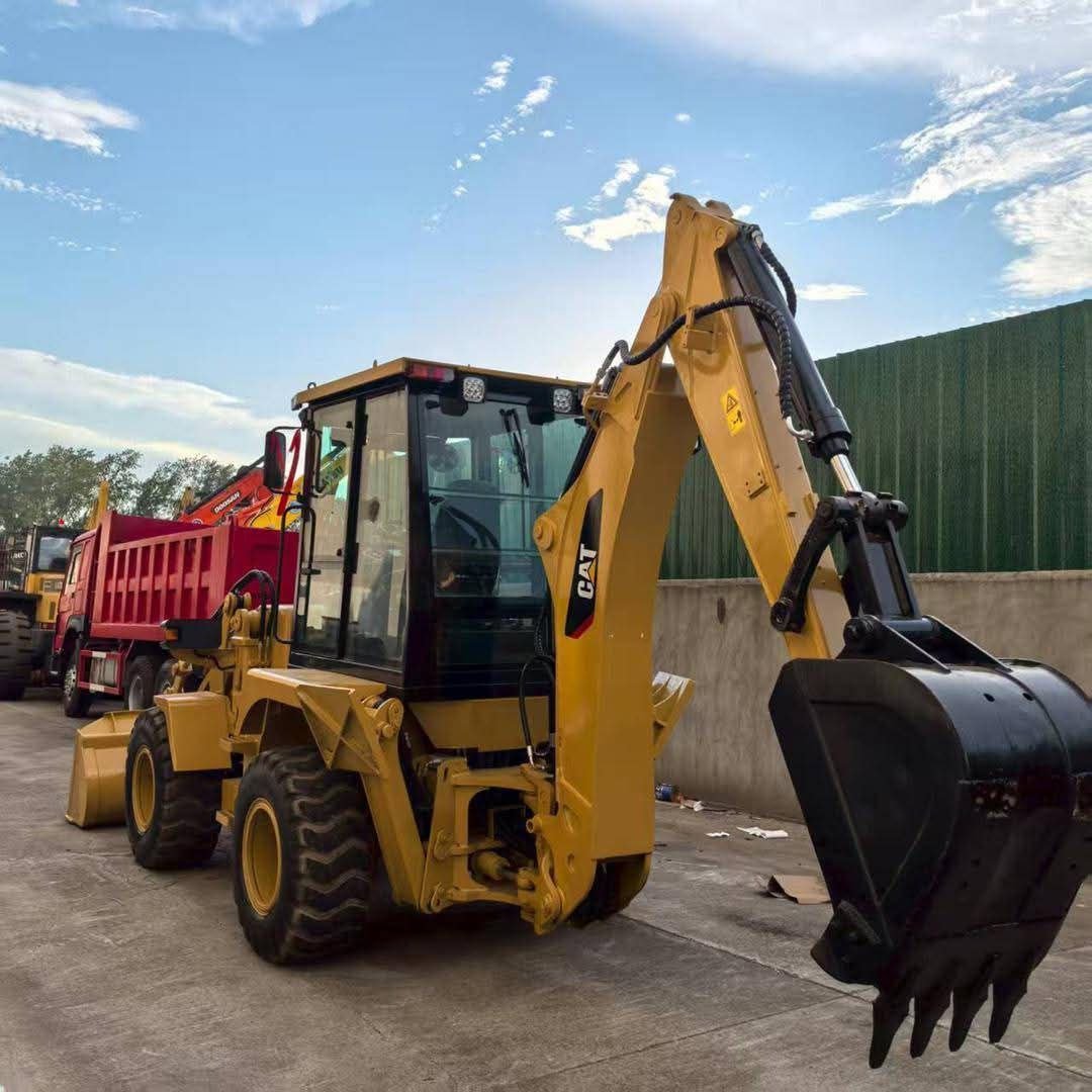 Caterpillar Loader for Sale in damascus, Caterpillar 420F Loader 2010 Model, Located in damascus, Heavy Equipment Market at Best Prices