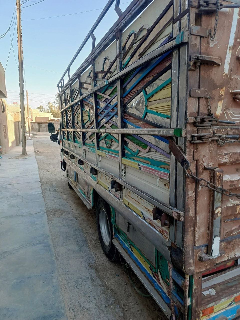 شاحنة انتر للبيع في دمشق, انتر كولر هوندا موديل 2500 سنة 2006 تواجد دمشق, شاحنات للبيع سوريا