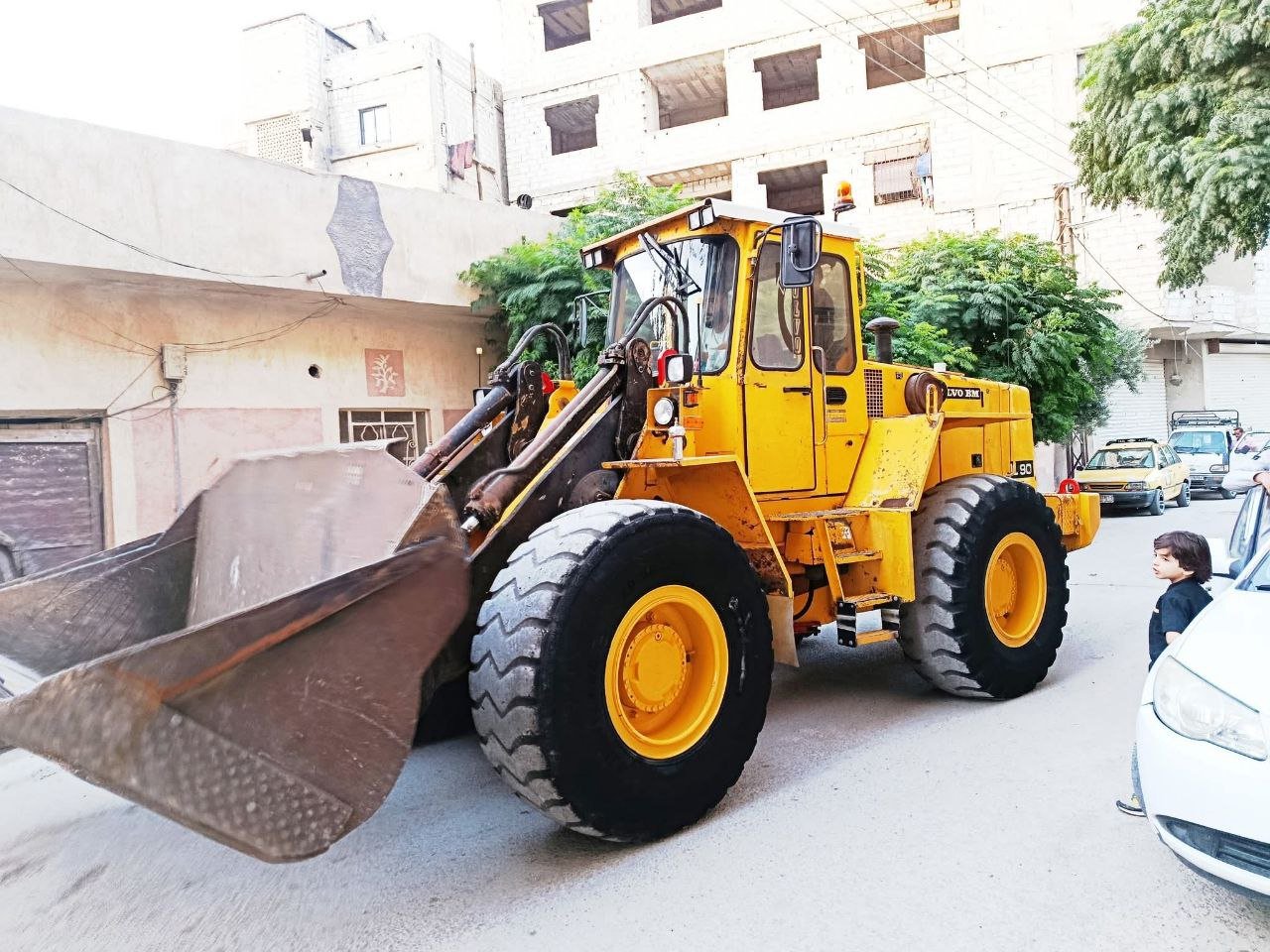 Volvo Loader for Sale in Aleppo, Volvo L90 Loader Model 1989 Located in Aleppo, Heavy Equipment Market Syria