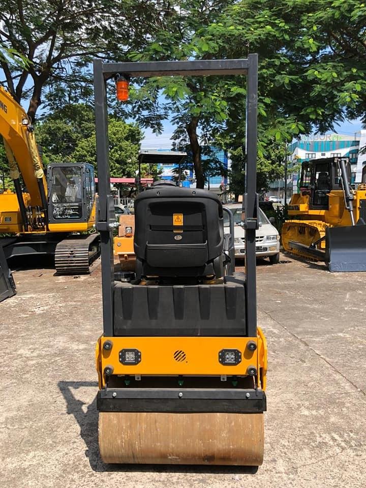 Chinese Equipment Agency in Syria, LiuGong Roller Model 6015E 2022 Located in Damascus, Heavy Equipment Market Syria