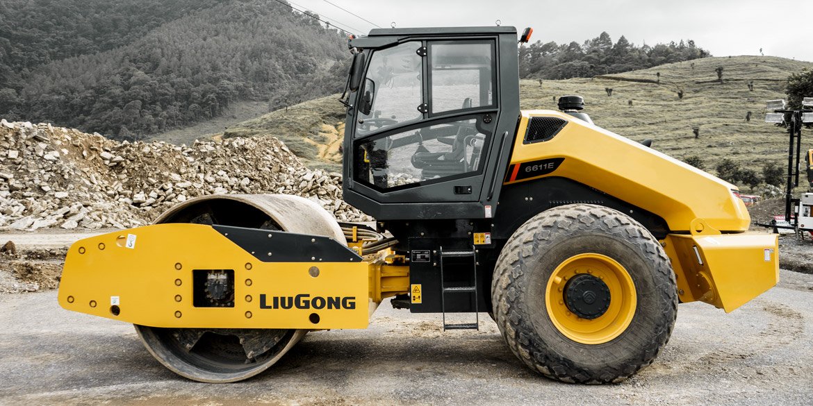 Chinese Equipment Agency in Syria, LiuGong Roller Model 6011E 2021 Located in Aleppo, Heavy Equipment Market Syria