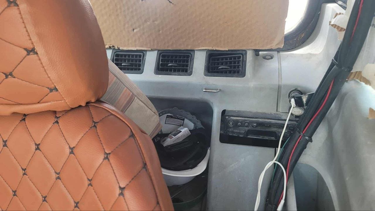 للبيع حفار كوماتسو في الرقة, باكر كوماتسو موديل 2016 تواجد الرقة, سوق المعدات الثقيلة في سوريا