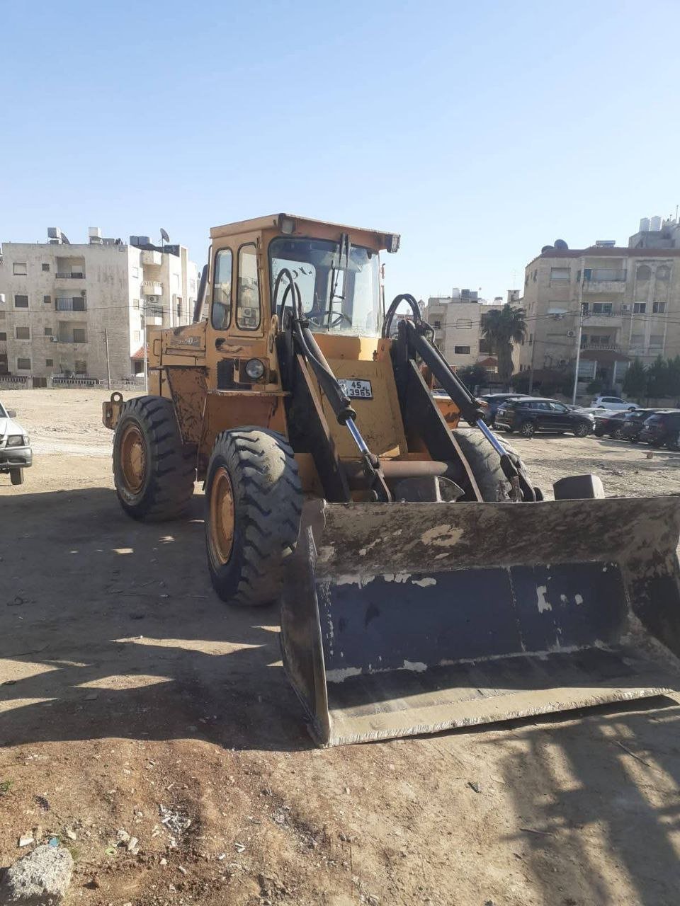 للبيع تركس جي سي بي في درعا، لودر JCB 70 موديل 2003، تواجد درعا، أفضل العروض على اللوادر والمعدات الثقيلة
