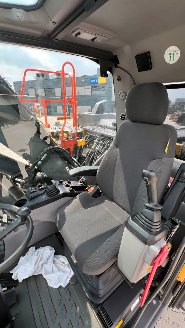 للبيع حفار فولفو في إدلب، باكر Volvo EWR130E موديل 2022 بحالة ممتازة، تواجد إدلب، أفضل العروض على الحفارات والمعدات الثقيلة