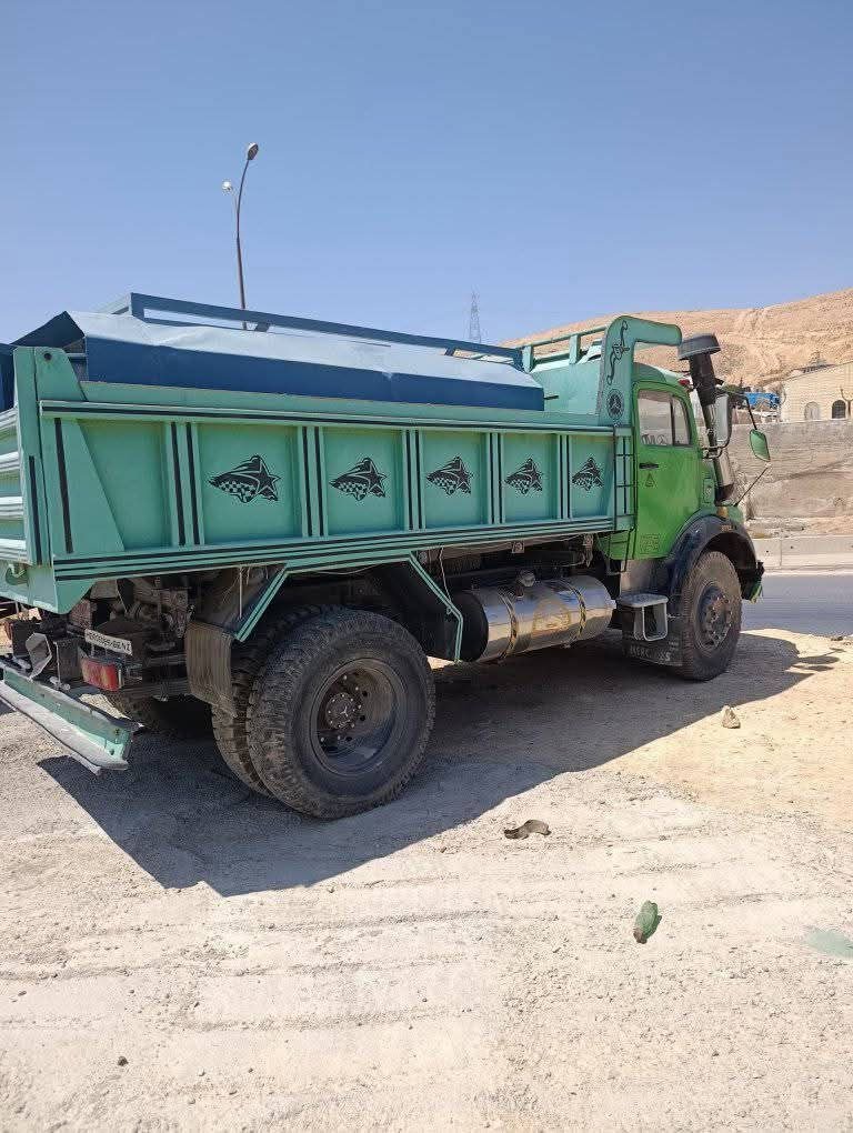 شاحنة قلاب مرسيدس للبيع في سوريا، قلاب مرسيدس 360 موديل 1997 بحالة جيدة، تواجد دمشق، أفضل العروض على الشاحنات القلابات
