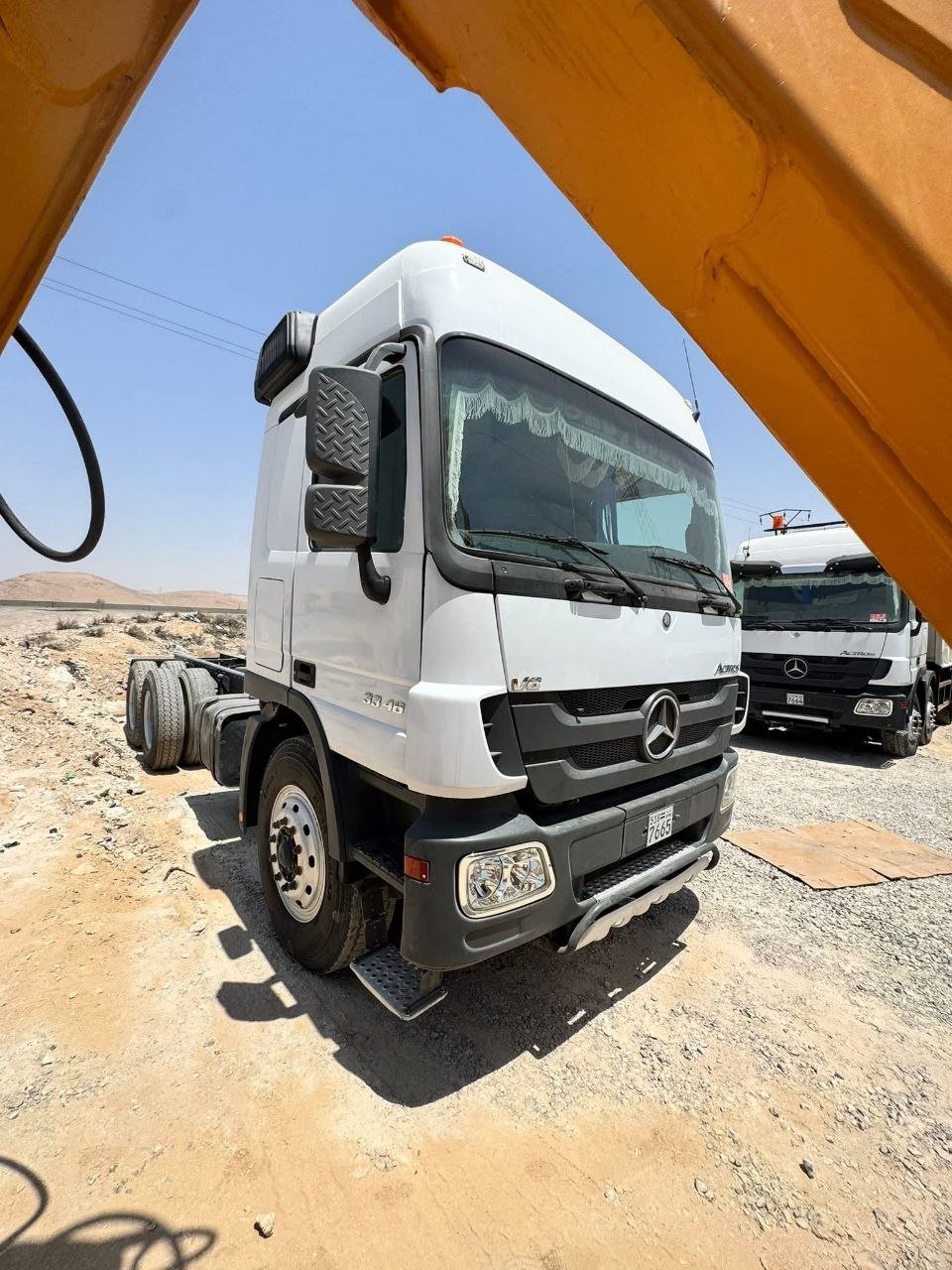 راس شاحنة للبيع في دمشق, مرسيدس 460 موديل2004 تواجد دمشق, أفضل موقع لبيع المعدات الثقيلة في سوريا