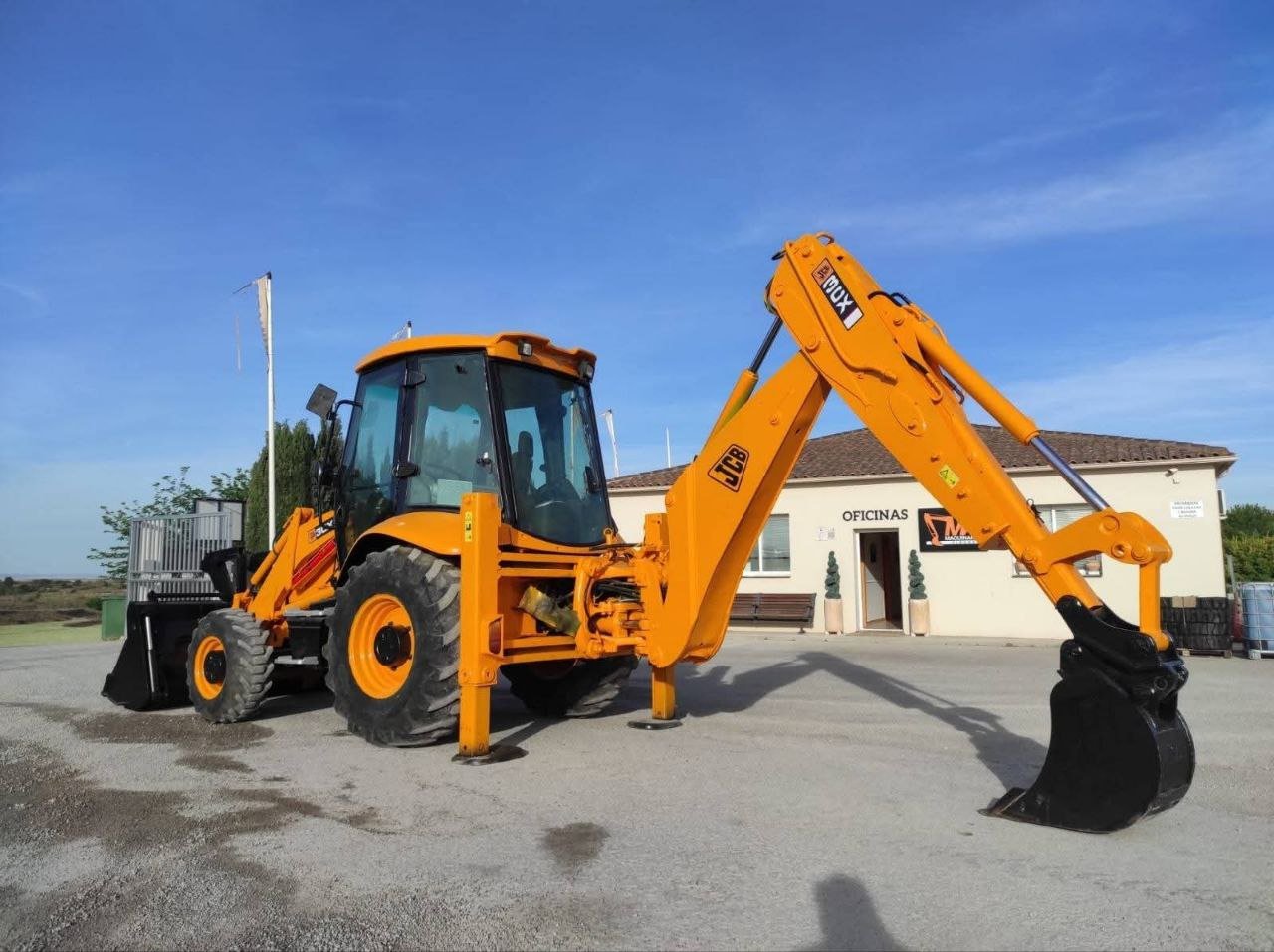 تركس وحفار جي سي بي للبيع في دمشق , تركس + حفار JCB ECX موديل 2016 تواجد دمشق , أفضل موقع لبيع المعدات الثقيلة في سوريا