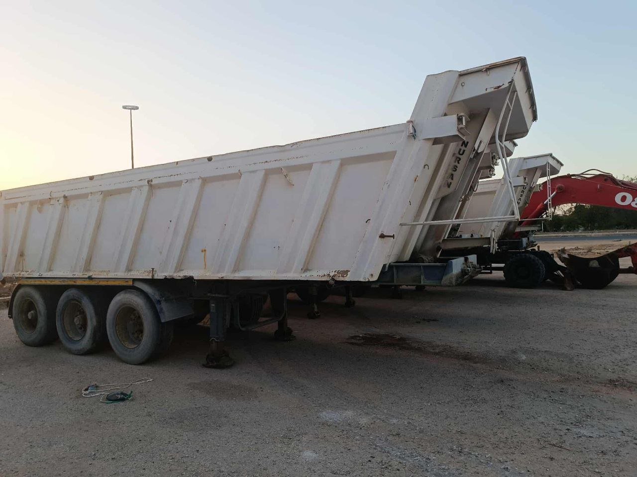 تريلا نورسان للبيع في حمص , تريلا Nursan طول 8 موديل 2009 تواجد حمص , أفضل موقع لبيع وشراء المعدات الثقيلة في سوريا
