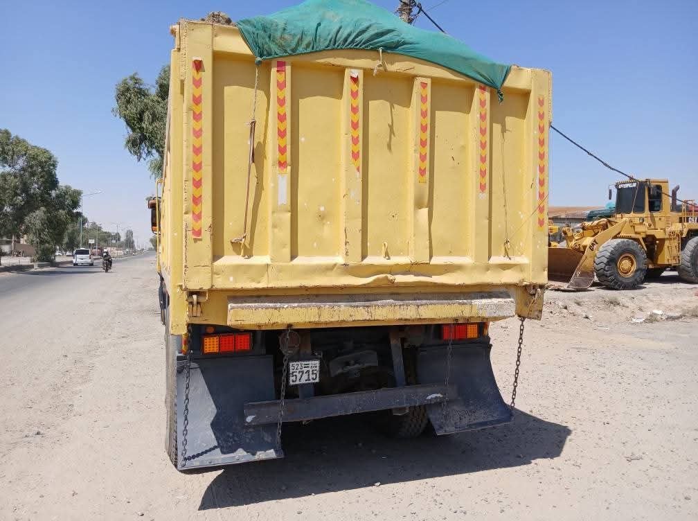 شاحنة قلاب للبيع في سوريا, قلاب مرسيدس مديل 1987تواجد ديرالزور, يوجد توصيل لجميع محافظات سوريا