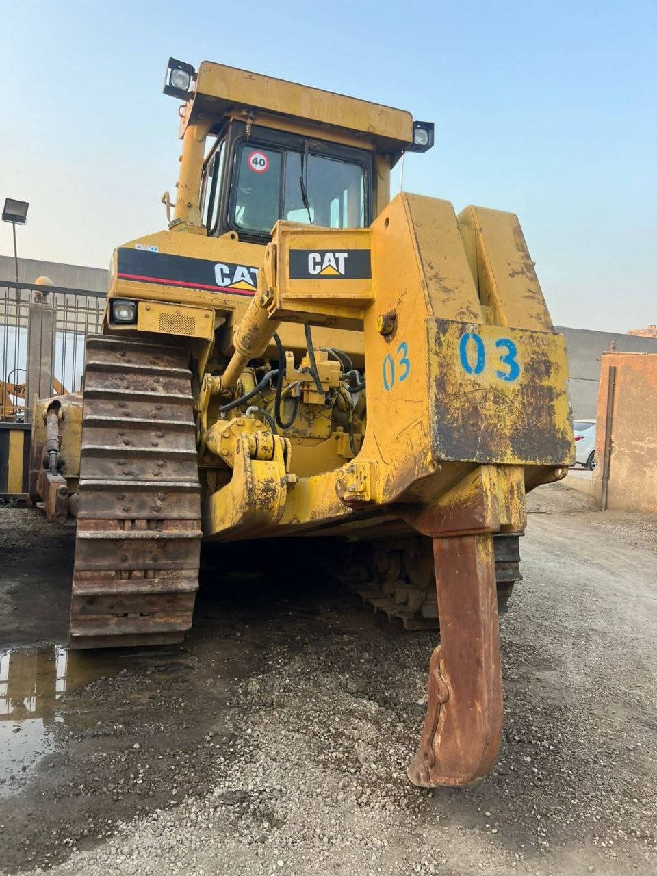 Bulldozer for sale in Syria, CAT 9N bulldozer, 1996 model, delivery to any Syrian cities, the best site for selling heavy equipment in Syria.