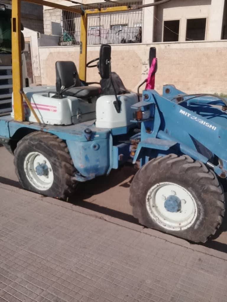 تركس للبيع في سوريا, لودر متسوبيشي 210موديل 1995 تواجد دمشق, أفضل موقع لبيع المعدات الثقيلة في سوريا