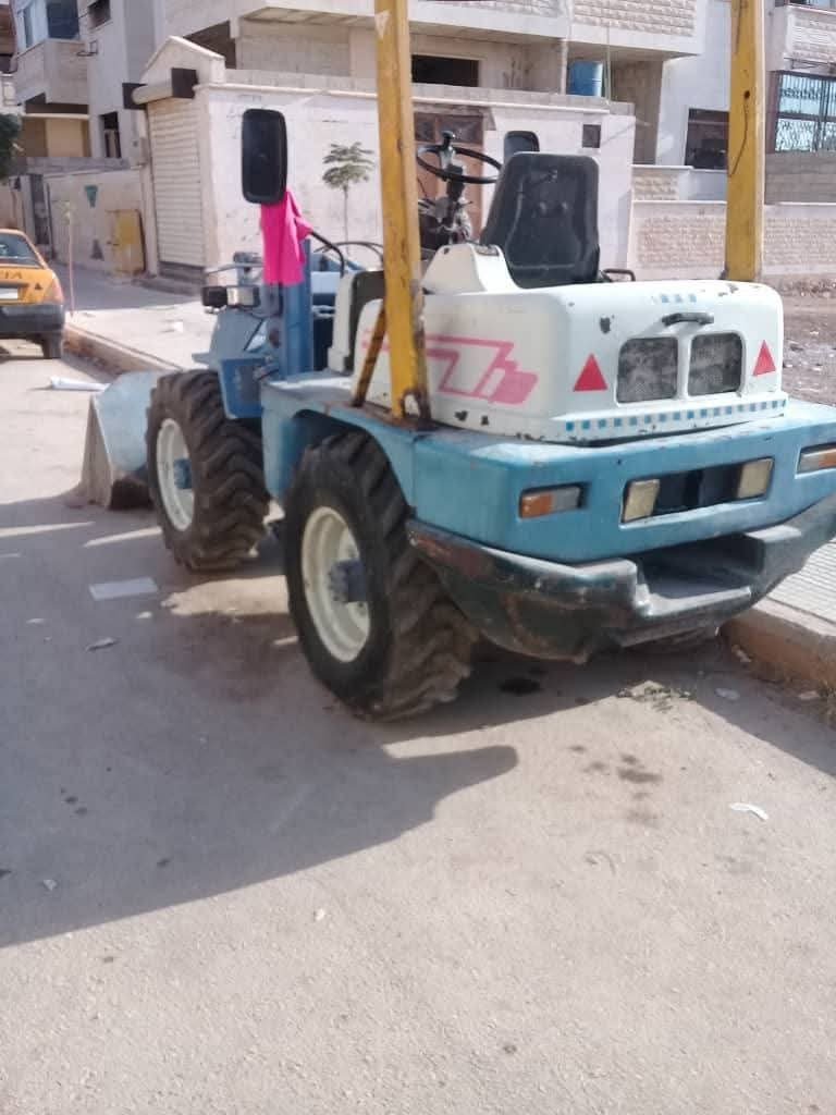 تركس للبيع في سوريا, لودر متسوبيشي 210موديل 1995 تواجد دمشق, أفضل موقع لبيع المعدات الثقيلة في سوريا