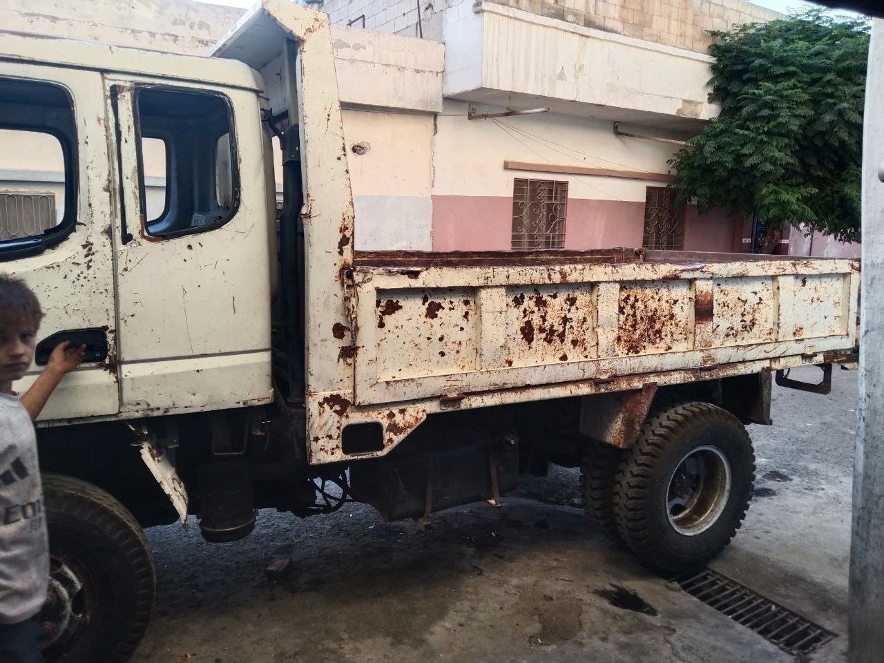 شاحنة قلاب جاوا للبيع في سوريا , قلاب JAWA 220 موديل 1998 تواجد حمص , أفضل موقع لبيع الشاحنات والمعدات الثقيلة في سوريا