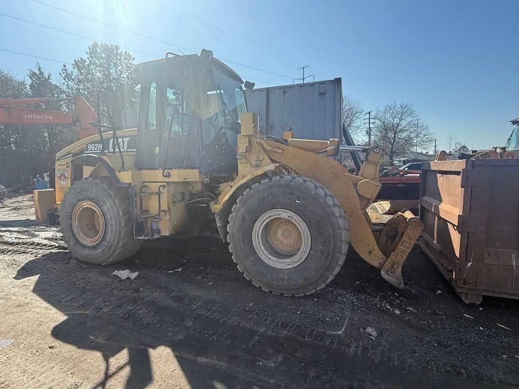 تركس للبيع في سوريا, لودر كاتربيلر 962H امريكي موديل 1990 تواجد ادلب, أفضل موقع لبيع المعدات الثقيلة في سوريا