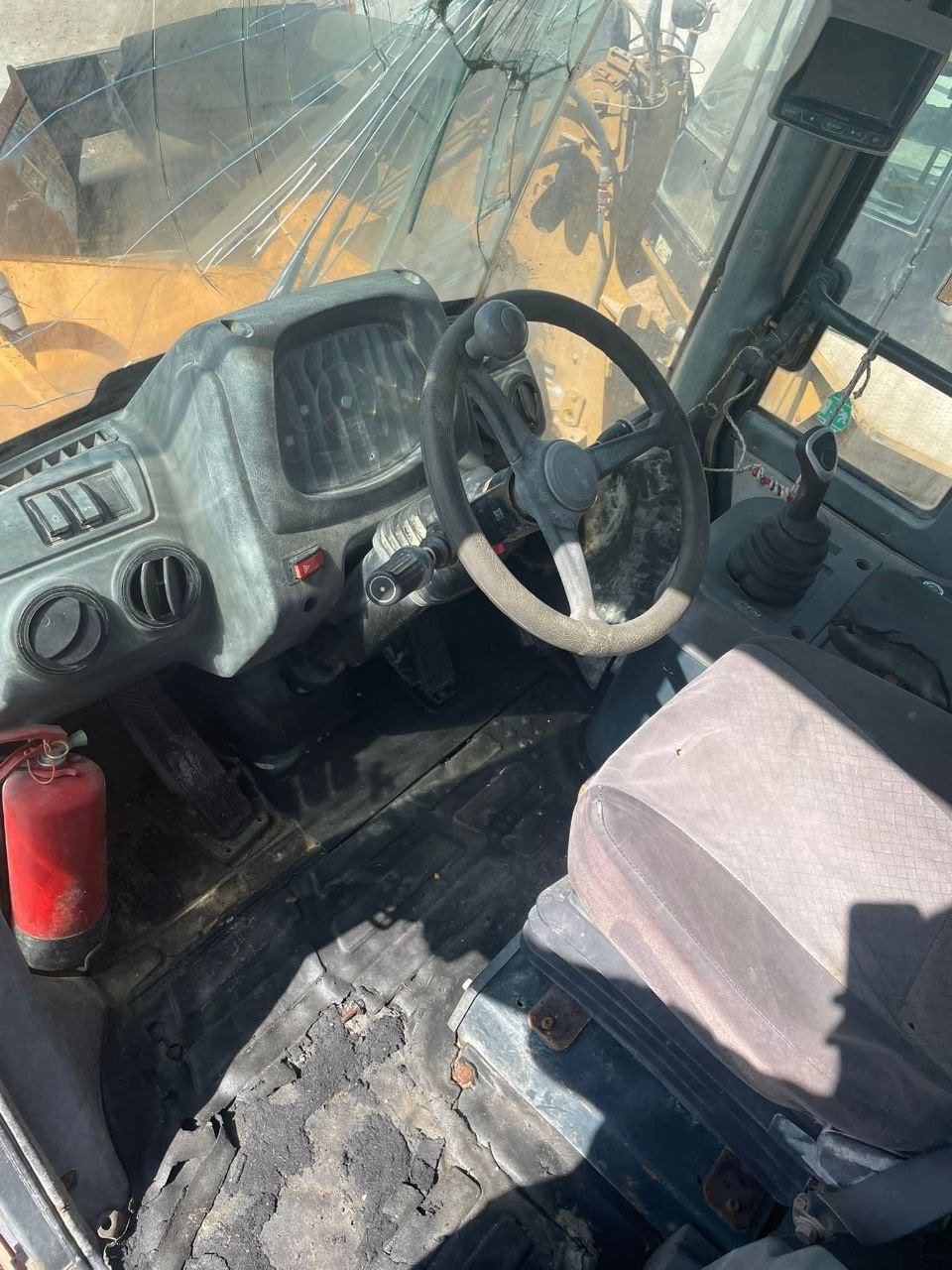 تركس للبيع في سوريا, لودر هونداي 9- 770 موديل 2015  تواجد دمشق, أفضل موقع لبيع المعدات الثقيلة في سوريا