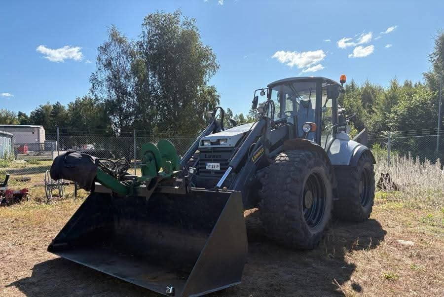 تركس للبيع في سوريا, لودر Lannen 8600i موديل 2015  تواجد دمشق, أفضل موقع لبيع المعدات الثقيلة في سوريا