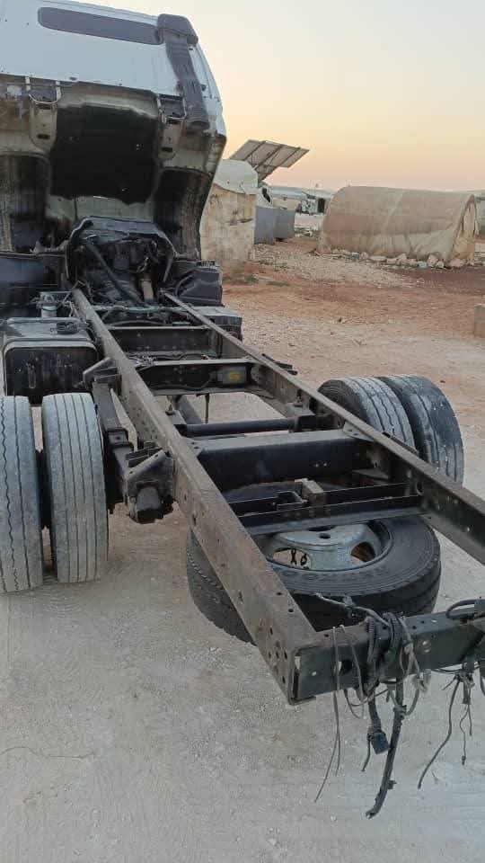 راس شاحنة للبيع في سوريا, هيونداي 240 موديل 2012 تواجد ادلب, أفضل موقع لبيع المعدات الثقيلة في سوريا