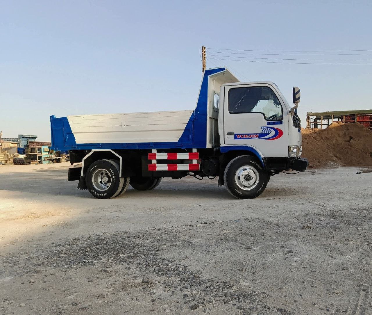 شاحنة قلاب يودين للبيع في سوريا , قلاب YUJIN 240 موديل 2006 تواجد الحسكة , أفضل موقع لبيع الشاحنات والمعدات الثقيلة في سوريا
