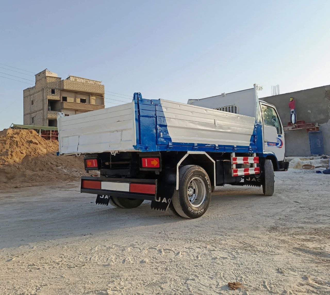 شاحنة قلاب يودين للبيع في سوريا , قلاب YUJIN 240 موديل 2006 تواجد الحسكة , أفضل موقع لبيع الشاحنات والمعدات الثقيلة في سوريا