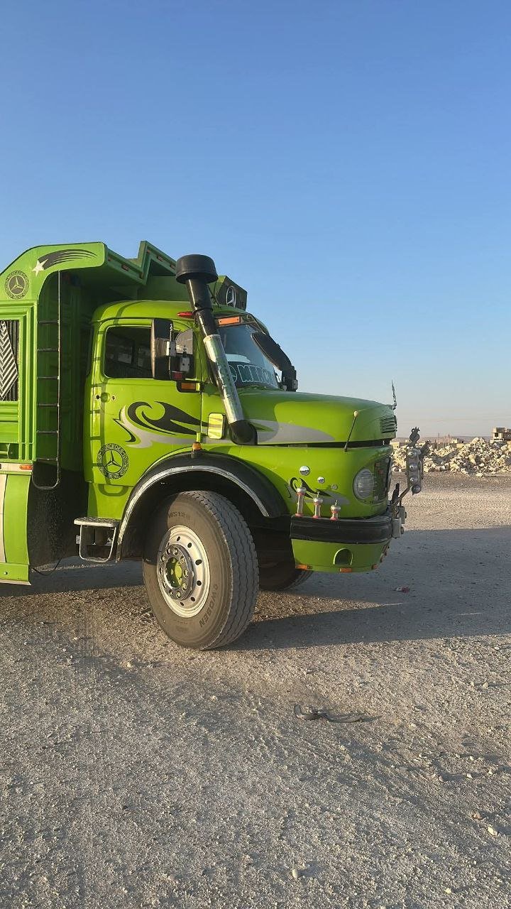 شاحنة قلاب مرسيدس للبيع في سوريا , قلاب Mercedes 460 موديل 1964 تواجد دمشق , أفضل موقع لبيع الشاحنات والمعدات الثقيلة في سوريا