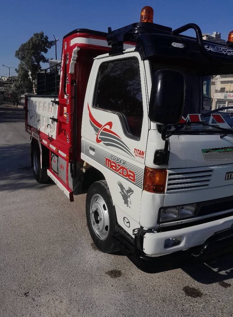 شاحنة قلاب مازدا للبيع في سوريا , قلاب Mazda موديل 1993 تواجد حلب , أفضل موقع لبيع الشاحنات والمعدات الثقيلة في سوريا