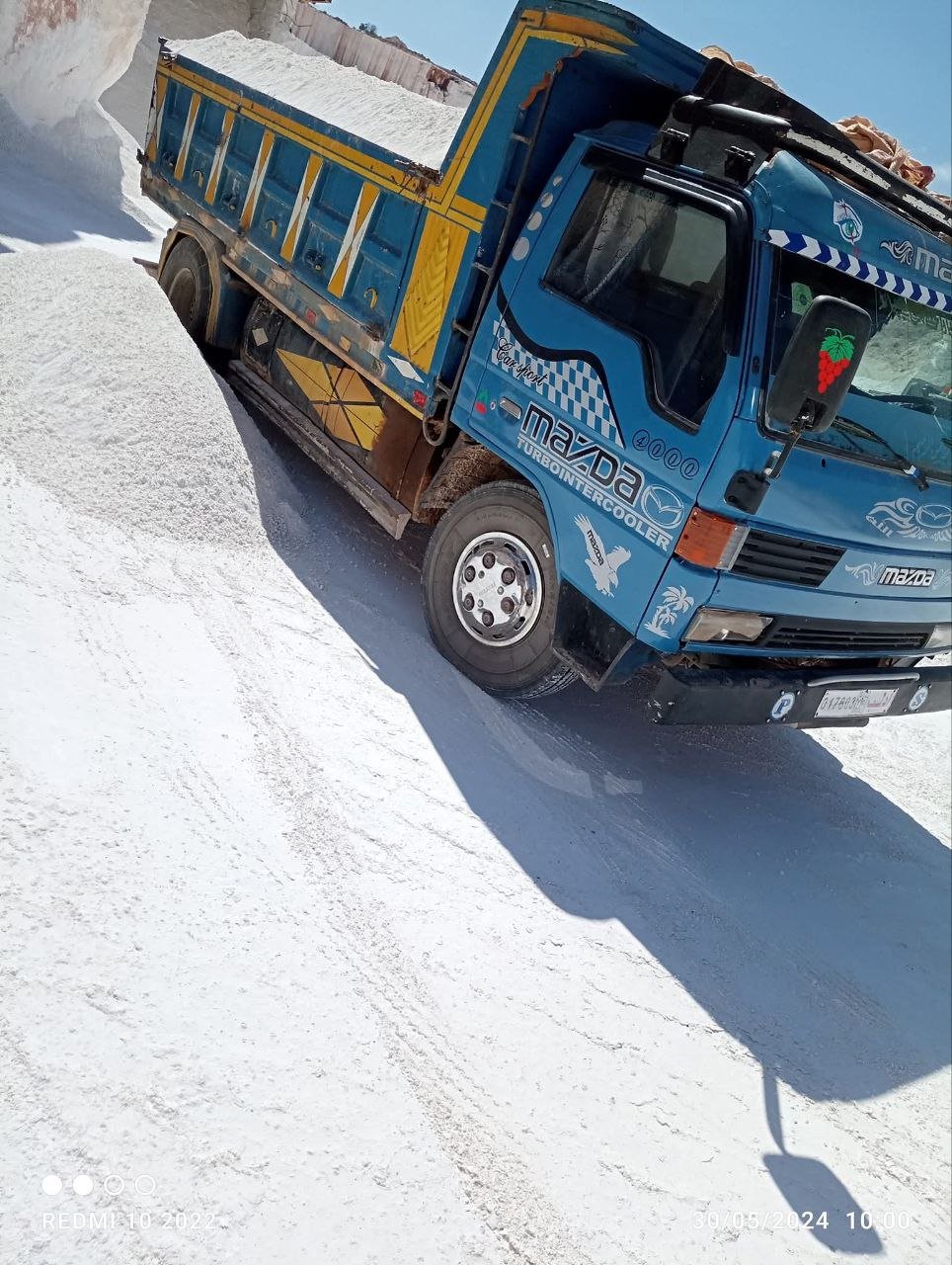 شاحنة قلاب مازدا للبيع في سوريا , قلاب Mazda 4000 موديل 1994 تواجد دمشق , أفضل موقع لبيع الشاحنات والمعدات الثقيلة في سوريا