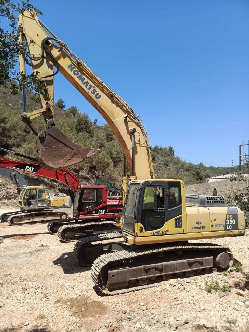 حفار للبيع في سوريا, كوماتسو 350LC موديل 2008 توصيل الى كافة المحافظات السورية, أفضل موقع لبيع الشاحنات والمعدات الثقيلة في سوريا
