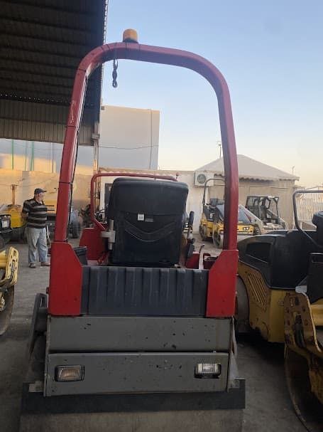 Roller for sale in Syria, Bomag BW120, model 2012, export from Saudi Arabia to Syria, the best site for selling trucks and heavy equipment in Syria.