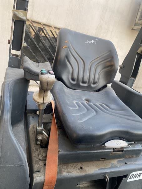 Roller for sale in Syria, Bomag BW120, model 2013, export from Saudi Arabia to Syria, the best site for selling trucks and heavy equipment in Syria.