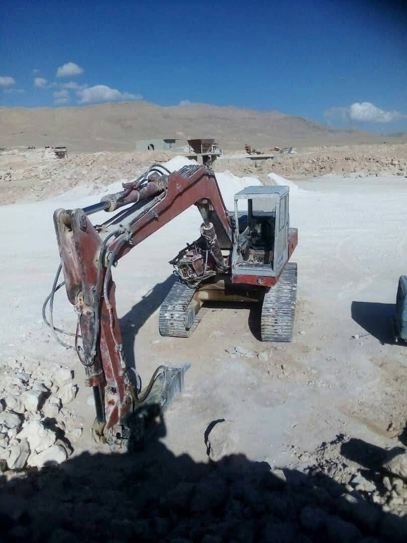 حفار للبيع في سوريا, Poclain 240 موديل 2016 تواجد دمشق, أفضل موقع لبيع الشاحنات والمعدات الثقيلة في سوريا