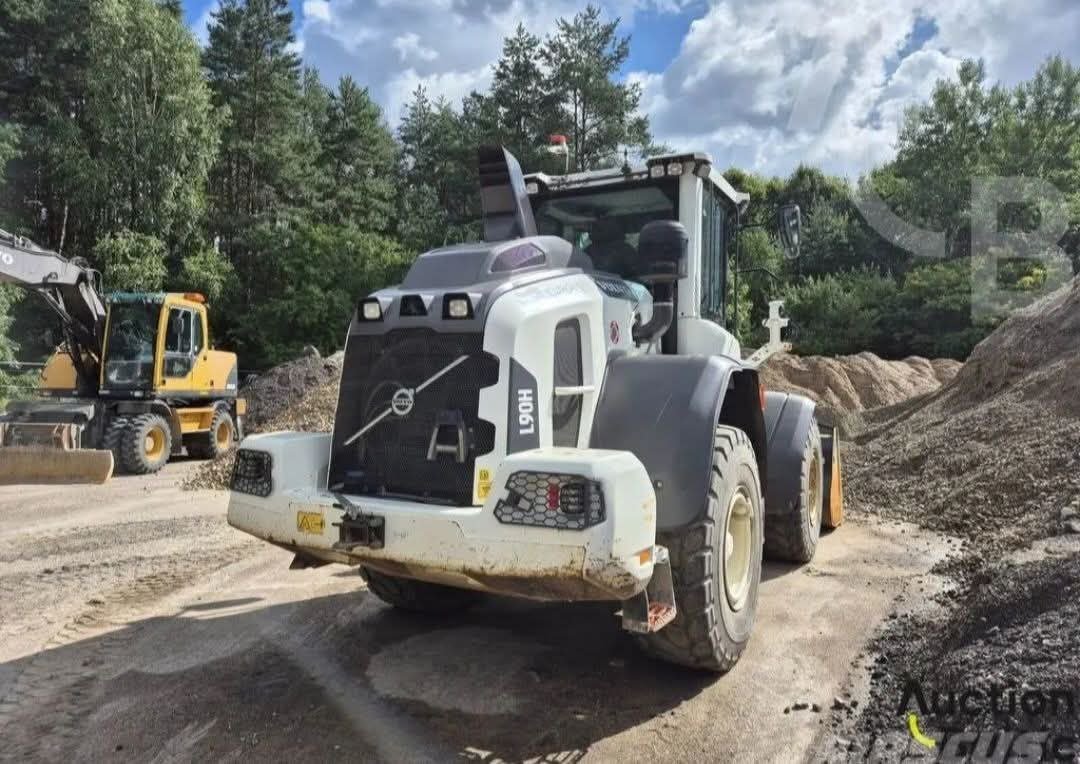 تركس للبيع في سوريا, فولفو L90H موديل 2020 تواجد دمشق, أفضل موقع لبيع الشاحنات والمعدات الثقيلة في سوريا