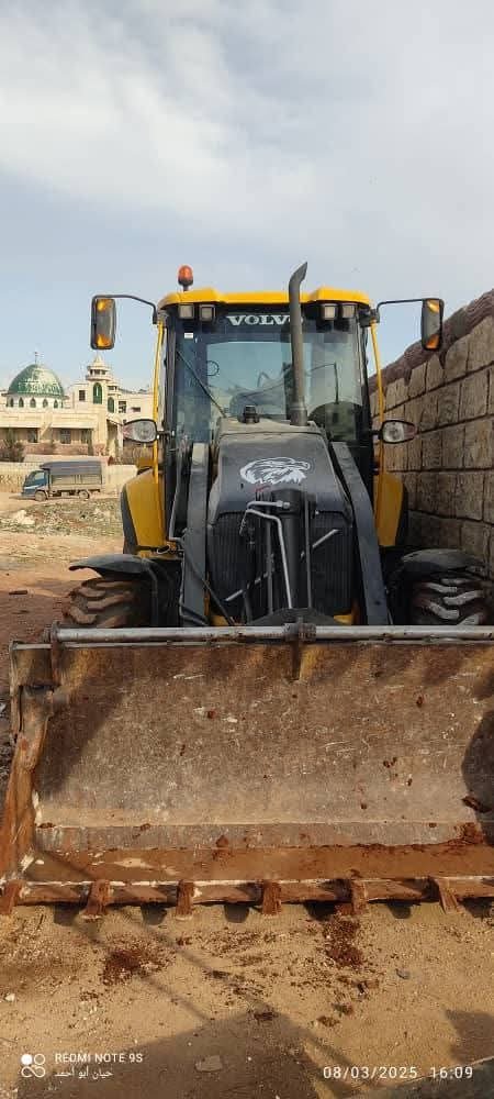 تركس للبيع في سوريا, فولفو Bl71b موديل 2012 تواجد ادلب, أفضل موقع لبيع الشاحنات والمعدات الثقيلة في سوريا