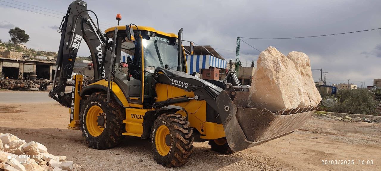 تركس للبيع في سوريا, فولفو Bl71b موديل 2012 تواجد ادلب, أفضل موقع لبيع الشاحنات والمعدات الثقيلة في سوريا