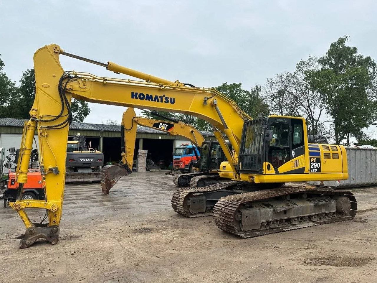 Excavator for sale in Syria, Komatsu PC 290 LC-10 model 2014 located in Damascus, the best site for selling trucks and heavy equipment in Syria.