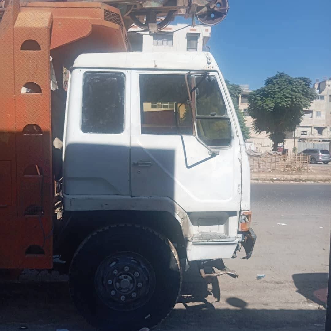 حفار للبيع في سوريا, ميتسوبيشي 140 موديل 2000 تواجد دمشق, أفضل موقع لبيع الشاحنات والمعدات الثقيلة في سوريا