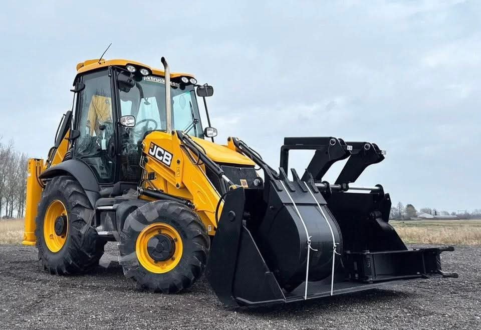 تركس للبيع في سوريا, JCB 3CX Sitemaster موديل 2019 تصدير من الصين الى سوريا, أفضل موقع لبيع الشاحنات والمعدات الثقيلة في سوريا