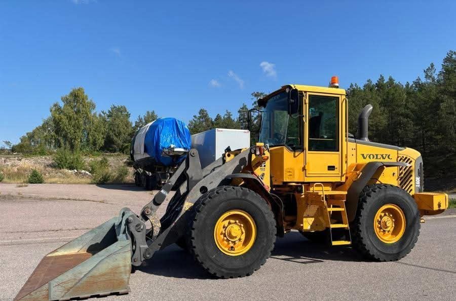 تركس للبيع في سوريا, فولفو L60E موديل 2005 تواجد دمشق, أفضل موقع لبيع الشاحنات والمعدات الثقيلة في سوريا