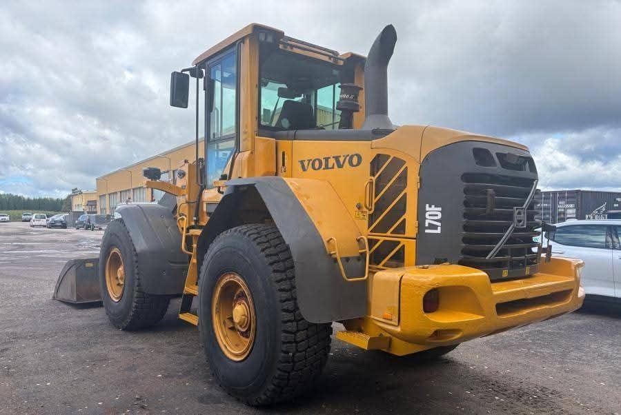 تركس فولفو للبيع في سوريا، فولفو L70f موديل 2009 تواجد دمشق، افضل موقع لبيع المعدات الثقيلة في سوريا