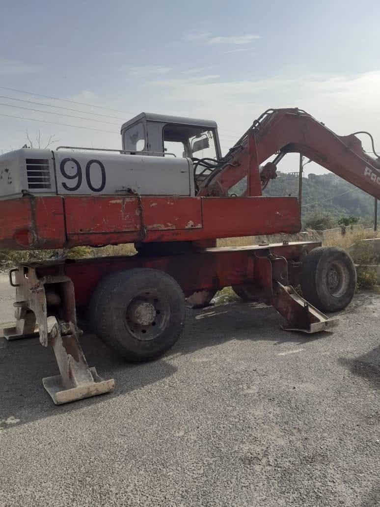 حفار بزكلين للبيع في سوريا, بوكلين 90 موديل 2010 تواجد دمشق, أفضل موقع لبيع الشاحنات والمعدات الثقيلة في سوريا