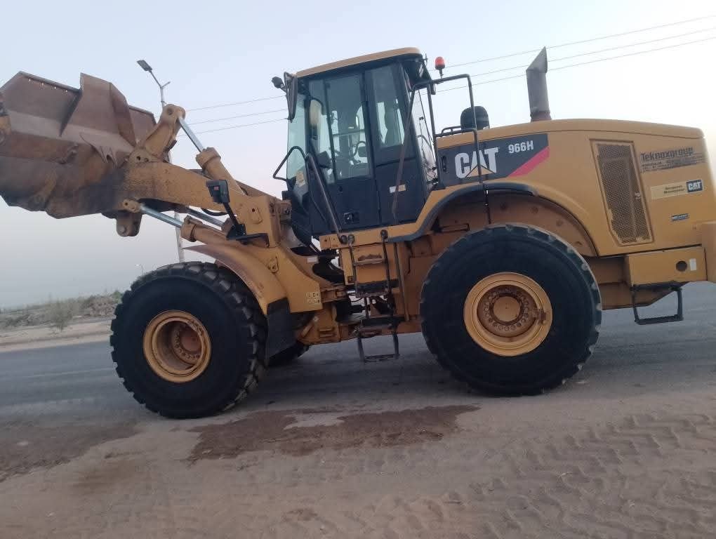 لودر كاتربيلر للبيع في سوريا,  كاتربيلر 966 موديل 1999 تواجد دمشق, أفضل موقع لبيع الشاحنات والمعدات الثقيلة في سوريا