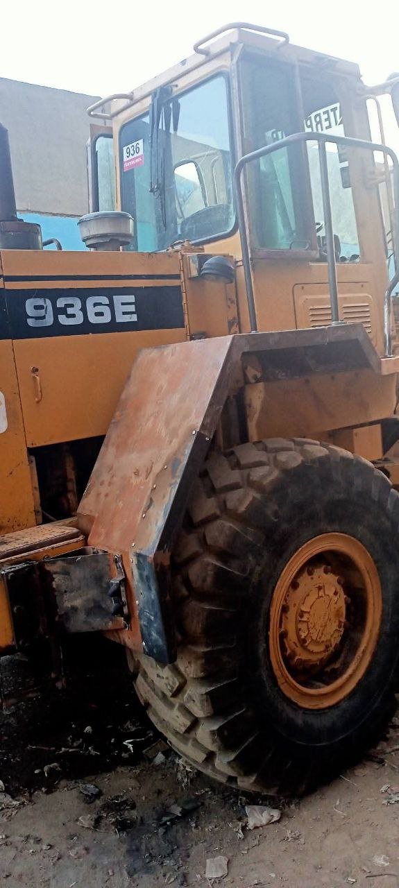 لودر كاتيربيلر للبيع في سوريا, كاتيربيلر 36 موديل 1990 تواجد دمشق, أفضل موقع لبيع الشاحنات والمعدات الثقيلة في سوريا