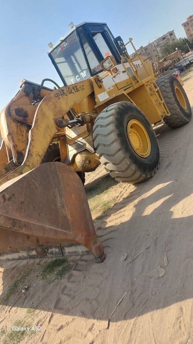 لودر TCM للبيع في سوريا,  TCM 860 موديل 1990 تواجد دمشق, أفضل موقع لبيع الشاحنات والمعدات الثقيلة في سوريا